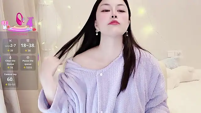 LuLu-Moon online show from 02/24/26, 09:46