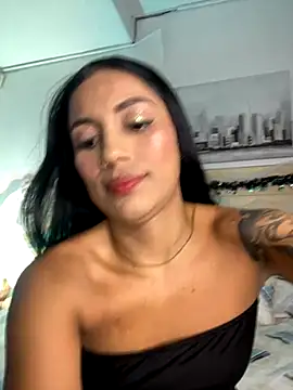 Snapshot of GabiHills chatting on 10/30/25, 07:03 GabiHills online show from 10/30/25, 07:03