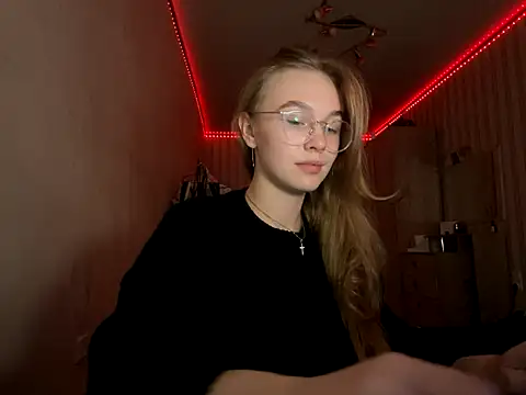 bellameow88 online show from 09/22/25, 11:45