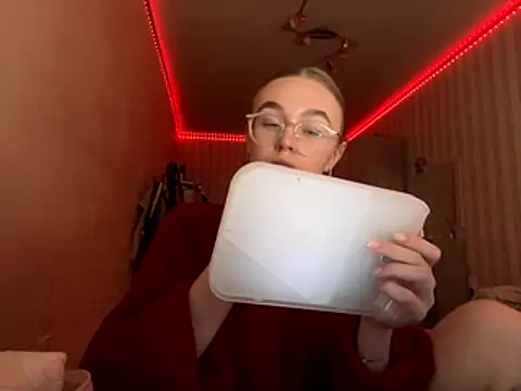 bellameow88 online show from 10/17/25, 04:09