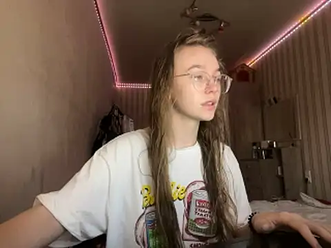 bellameow88 online show from 11/25/25, 09:53