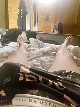 rob21515 online show from 02/04/26, 03:23