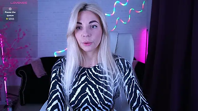 BellaRayyy online show from 02/09/26, 09:19