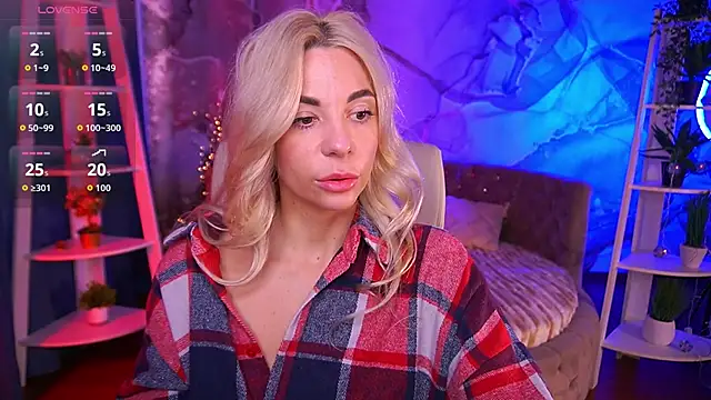 Snapshot of BellaRayyy chatting on 03/06/26, 06:54 BellaRayyy online show from 03/06/26, 06:54