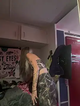 ittybittymeryssa online show from 02/18/26, 03:19