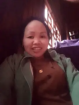  YooY  online show from 10/07/25, 10:01