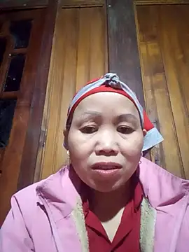  YooY  online show from 11/13/25, 11:31