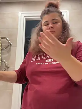 Snapshot of AliceCurlyX chatting on 11/27/25, 03:25 AliceCurlyX online show from 11/27/25, 03:25