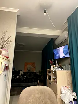 AliceCurlyX online show from 12/21/25, 07:21