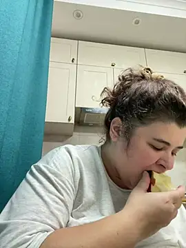 AliceCurlyX online show from 02/19/26, 05:47