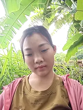 Snapshot of Ananine chatting on 11/13/25, 06:34 Ananine online show from 11/13/25, 06:34