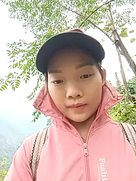 Snapshot of Ananine chatting on 11/17/25, 06:19 Ananine online show from 11/17/25, 06:19