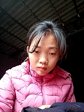 Snapshot of Ananine chatting on 11/19/25, 01:27 Ananine online show from 11/19/25, 01:27