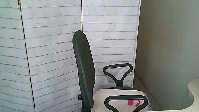 Helen xi  online show from 01/08/26, 05:10