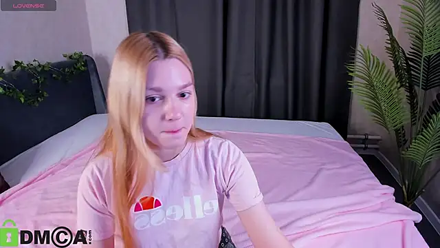 Sylvia Ortiz online show from 11/02/25, 01:08