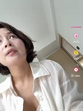 A girla online show from 06/03/26, 07:11