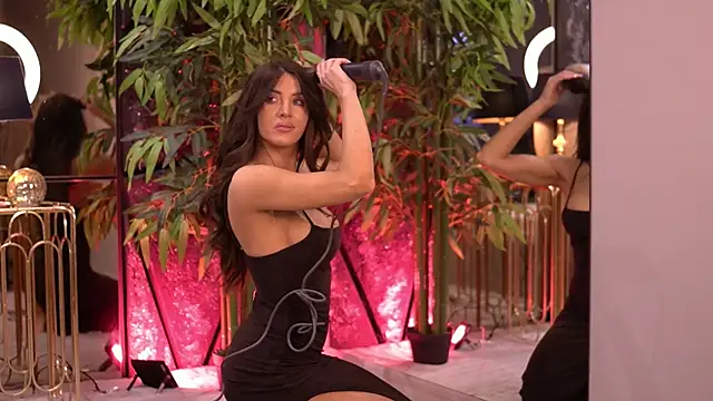 Snapshot of StephieRouse chatting on 03/27/26, 08:37 StephieRouse online show from 03/27/26, 08:37