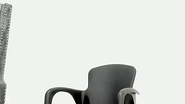 Snapshot of DOUGLAS_099 chatting on 10/04/25, 04:38 DOUGLAS 099 online show from 10/04/25, 04:38