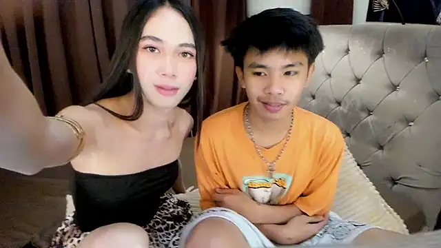 Snapshot of urfantasyhotbaby chatting on 11/19/25, 05:35 urfantasyhotbaby online show from 11/19/25, 05:35