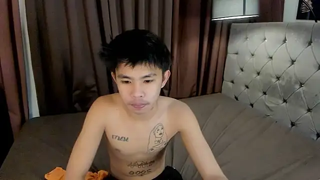 Snapshot of urfantasyhotbaby chatting on 11/21/25, 05:22 urfantasyhotbaby online show from 11/21/25, 05:22