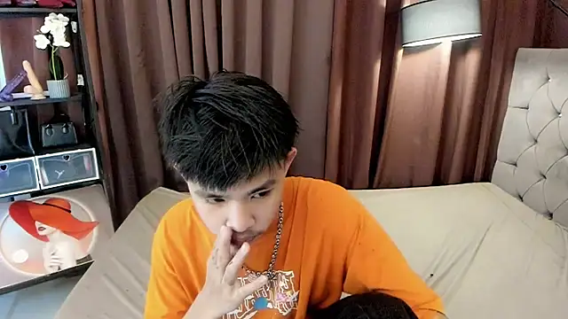 Snapshot of urfantasyhotbaby chatting on 11/27/25, 05:37 urfantasyhotbaby online show from 11/27/25, 05:37