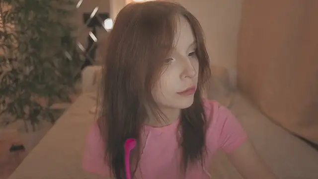 Snapshot of claire_bennett chatting on 09/30/25, 10:15 claire bennett online show from 09/30/25, 10:15