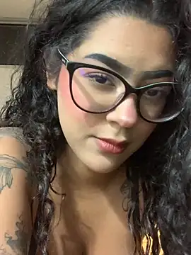 Snapshot of caritobeachdh chatting on 10/03/25, 05:15 caritobeachdh online show from 10/03/25, 05:15