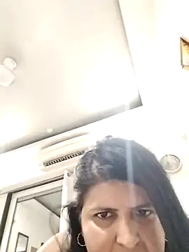 Snapshot of Jann_Riya333 chatting on 05/09/26, 06:13 Jann Riya333 online show from 05/09/26, 06:13