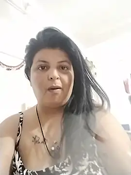 Snapshot of Jann_Riya333 chatting on 06/27/26, 07:24 Jann Riya333 online show from 06/27/26, 07:24