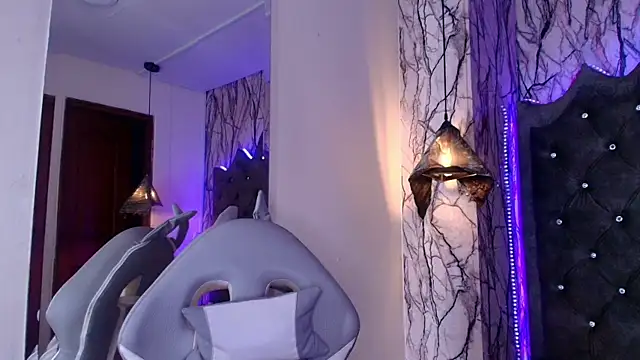 Snapshot of Zami_Escobar_of chatting on 04/01/26, 04:15 Zami Escobar of online show from 04/01/26, 04:15