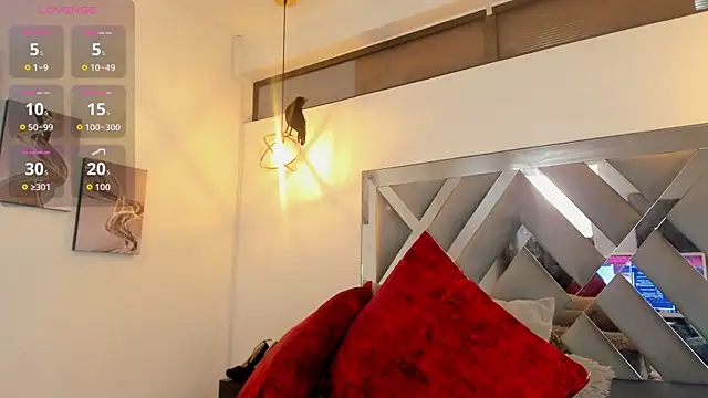 Snapshot of Candy_Hott7 chatting on 11/04/25, 07:57 Candy Hott7 online show from 11/04/25, 07:57