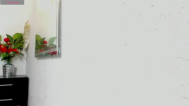 Snapshot of Candy_Hott7 chatting on 11/24/25, 08:08 Candy Hott7 online show from 11/24/25, 08:08