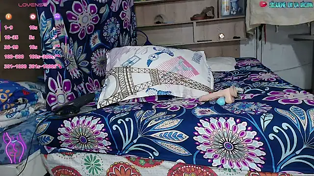 Snapshot of luisafe2025 chatting on 10/17/25, 02:19 luisafe2025 online show from 10/17/25, 02:19