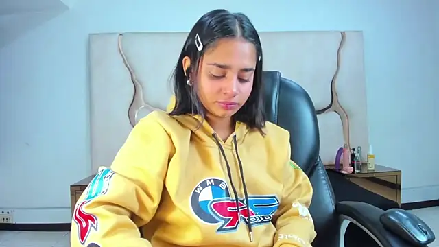 ScarletDoll online show from 09/13/25, 03:06