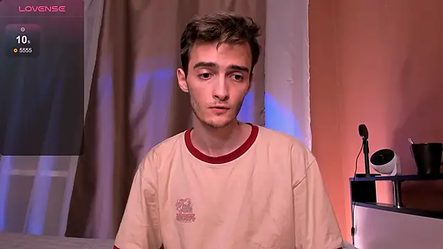 Snapshot of spider____man chatting on 10/11/25, 06:28 spider    man online show from 10/11/25, 06:28