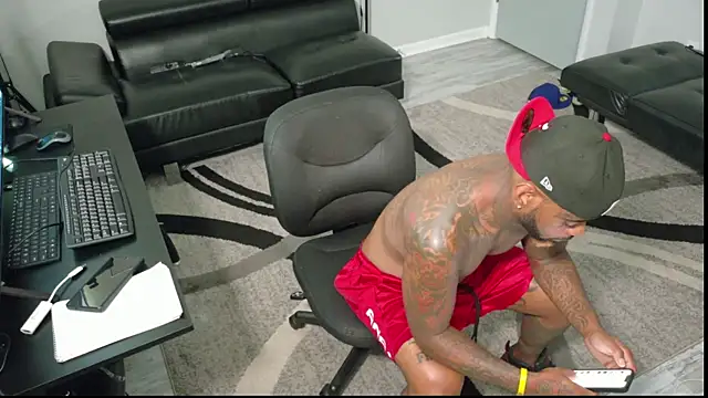 SLANGONDEMHOES online show from 10/13/25, 04:07