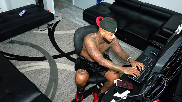 Snapshot of SLANGONDEMHOES chatting on 01/10/26, 10:36 SLANGONDEMHOES online show from 01/10/26, 10:36