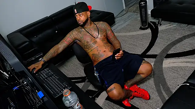 Snapshot of SLANGONDEMHOES chatting on 02/01/26, 07:29 SLANGONDEMHOES online show from 02/01/26, 07:29