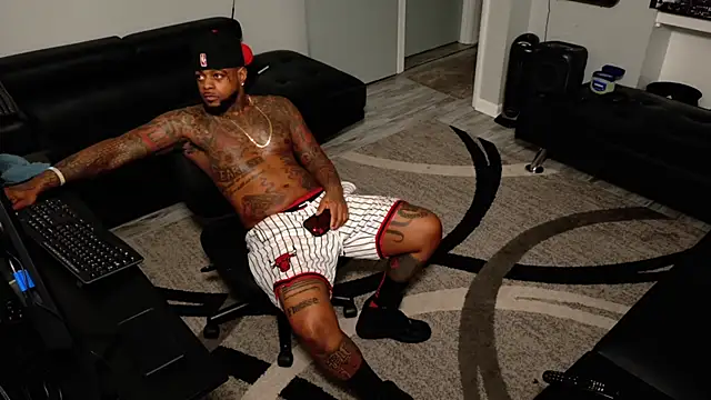 Snapshot of SLANGONDEMHOES chatting on 02/11/26, 06:13 SLANGONDEMHOES online show from 02/11/26, 06:13