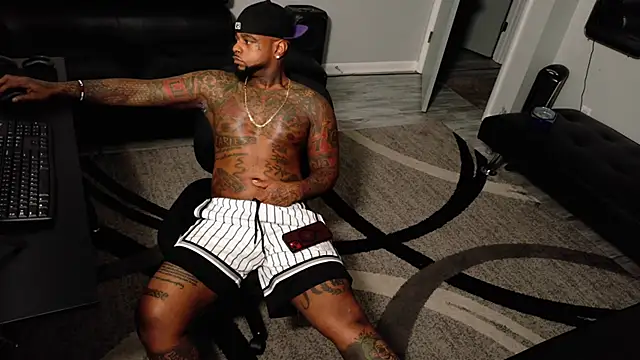 Snapshot of SLANGONDEMHOES chatting on 03/12/26, 06:30 SLANGONDEMHOES online show from 03/12/26, 06:30