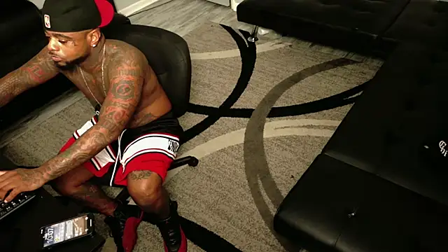 Snapshot of SLANGONDEMHOES chatting on 03/15/26, 03:07 SLANGONDEMHOES online show from 03/15/26, 03:07