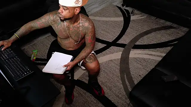 Snapshot of SLANGONDEMHOES chatting on 03/19/26, 07:01 SLANGONDEMHOES online show from 03/19/26, 07:01