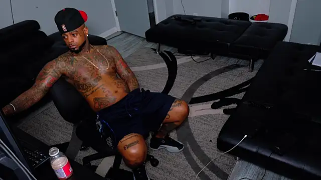 Snapshot of SLANGONDEMHOES chatting on 04/09/26, 06:30 SLANGONDEMHOES online show from 04/09/26, 06:30