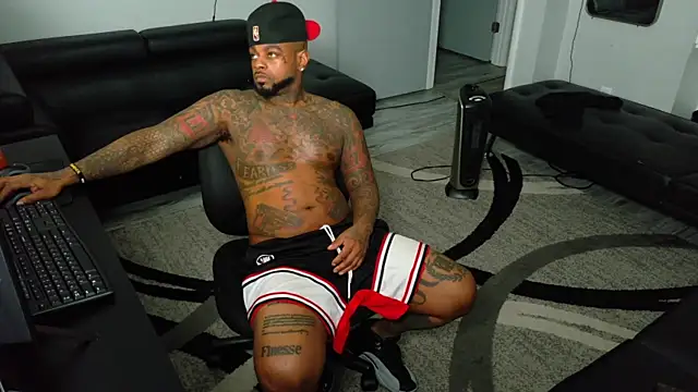 Snapshot of SLANGONDEMHOES chatting on 04/11/26, 09:41 SLANGONDEMHOES online show from 04/11/26, 09:41