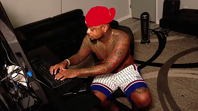 SLANGONDEMHOES online show from 05/11/26, 03:07