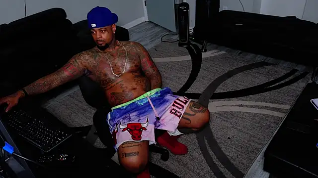 SLANGONDEMHOES online show from 05/19/26, 08:37