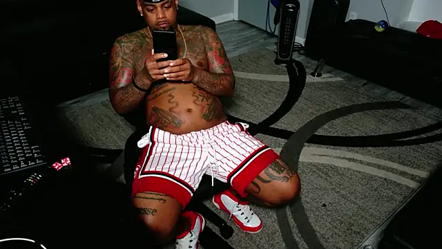 SLANGONDEMHOES online show from 06/01/26, 06:59