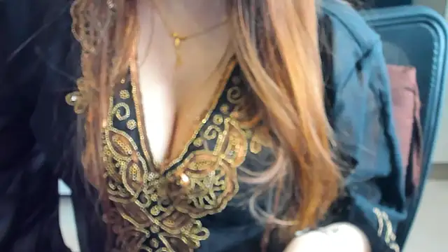 Snapshot of Shawtty_Girl chatting on 10/09/25, 05:11 Shawtty Girl online show from 10/09/25, 05:11