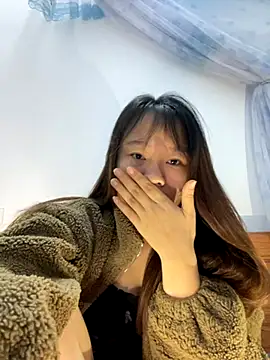 Hinne07 online show from 12/04/25, 02:26