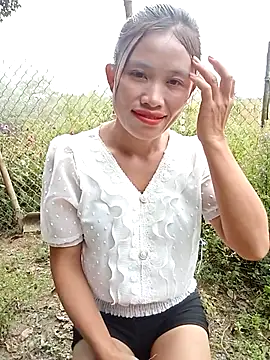 rubi bae online show from 10/31/25, 05:19